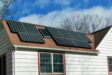 Solar power inverter: benefits and services